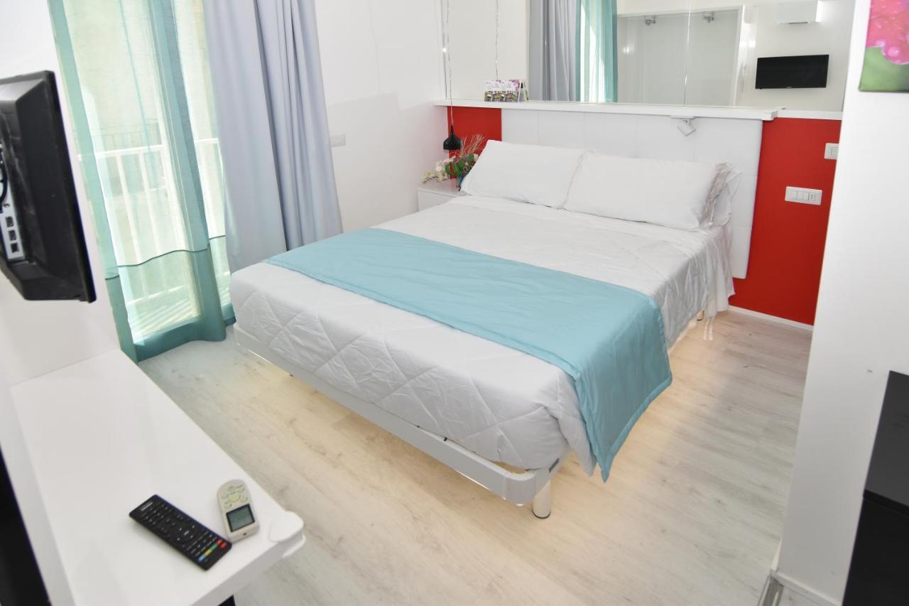 Hotel Nuovo Giardino Rimini Kültér fotó