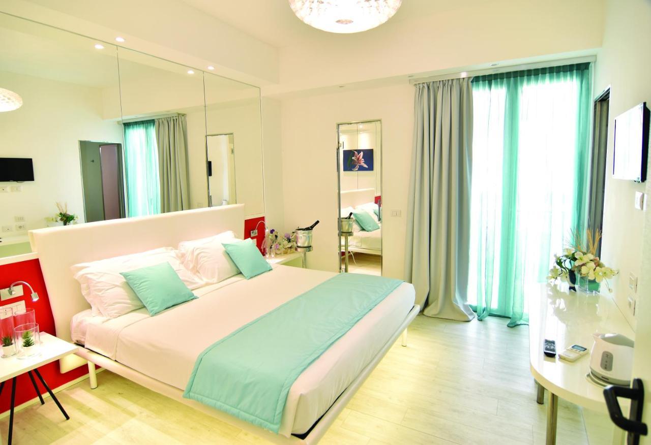 Hotel Nuovo Giardino Rimini Kültér fotó