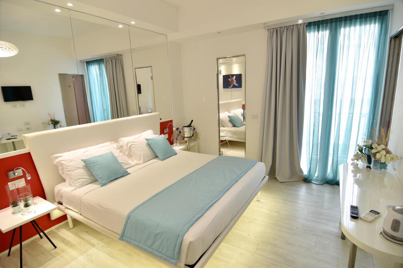 Hotel Nuovo Giardino Rimini Kültér fotó