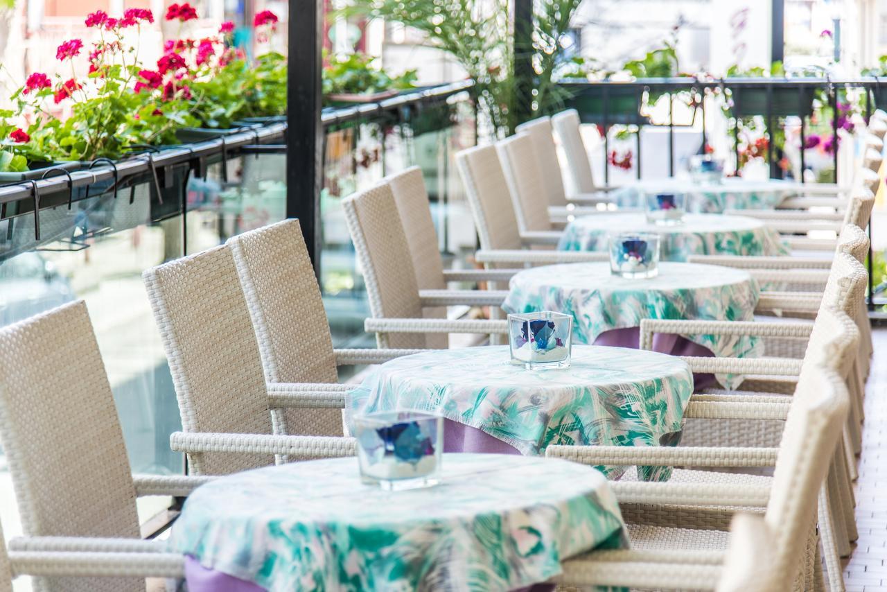 Hotel Nuovo Giardino Rimini Kültér fotó
