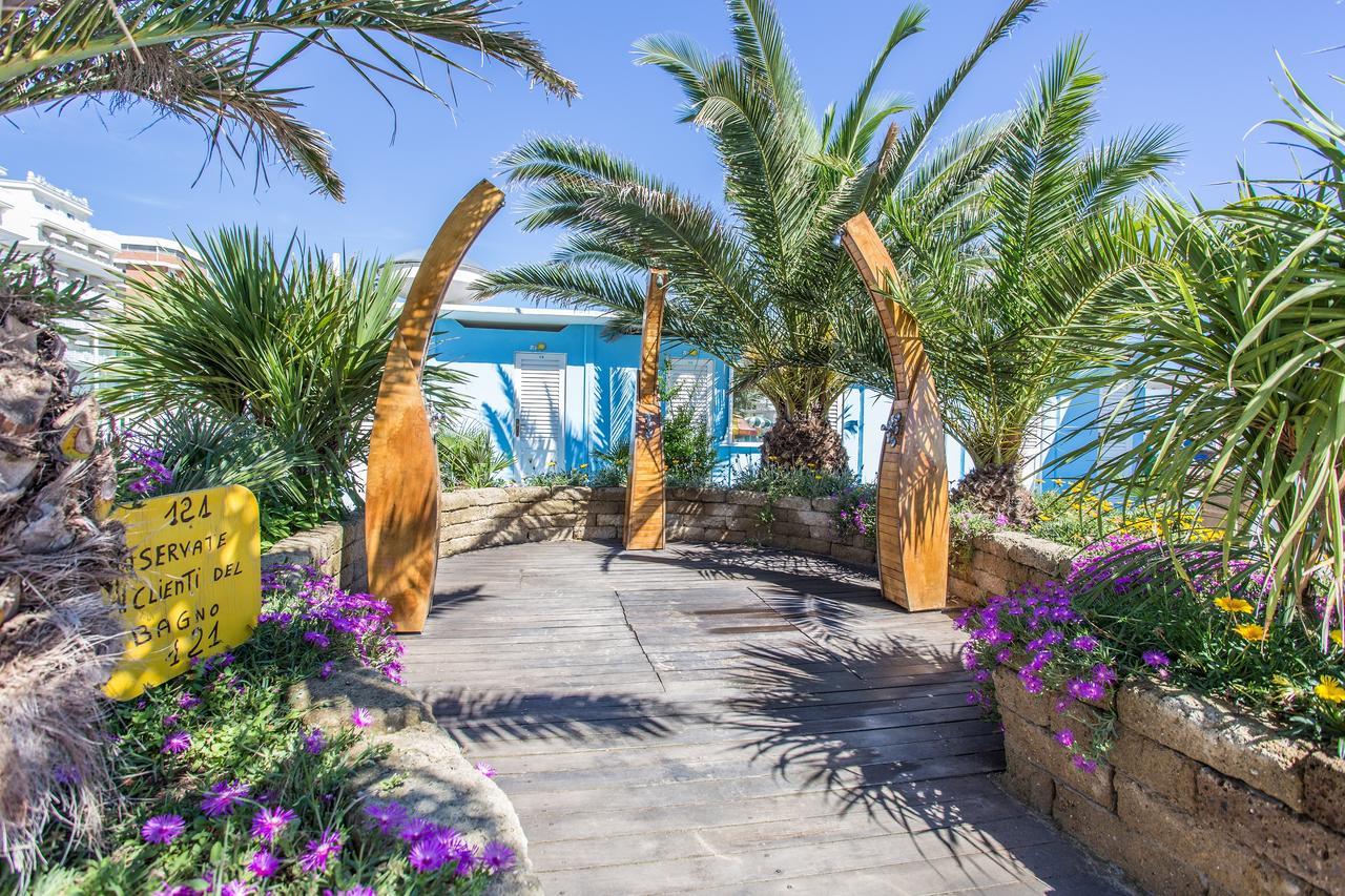 Hotel Nuovo Giardino Rimini Kültér fotó